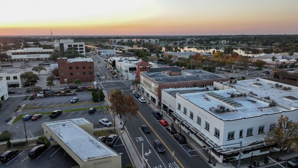 More Photos Of 104 E Main St, Lakeland Storefront Retail Office For Sale