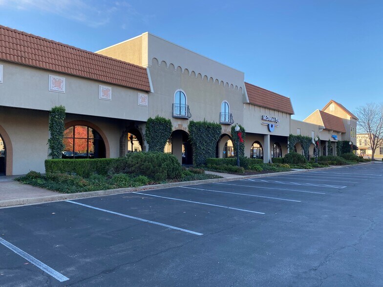 5212 Village Pky, Rogers, AR 72758 For Lease