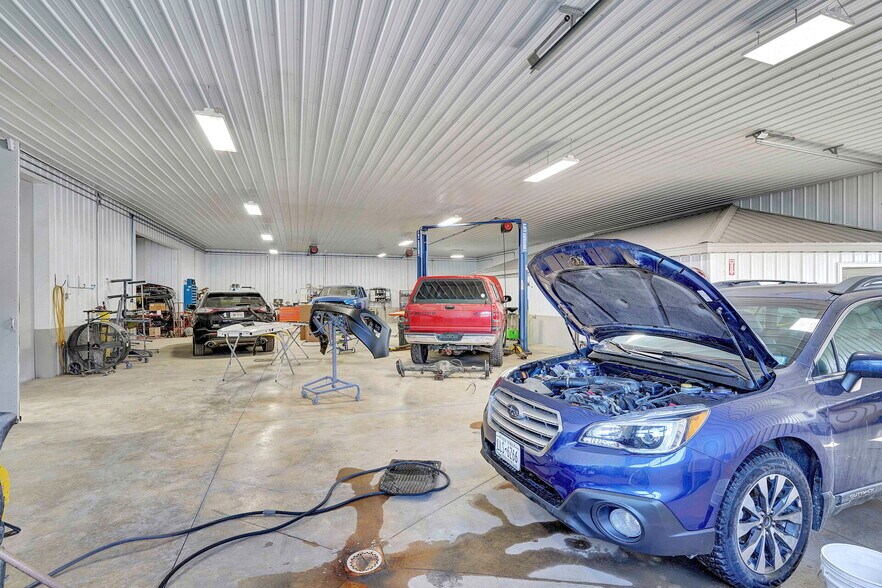 More Photos Of 5220 Maple Ln, Cuba Auto Repair For Sale