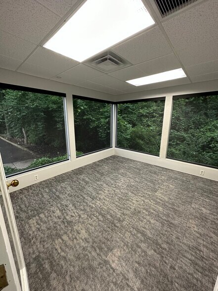 More Photos Of 6209 Riverside Dr, Dublin Office For Lease