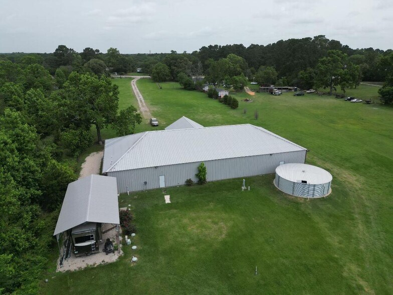 More Photos Of 13705 FM 2432 Rd, Willis Specialty For Sale