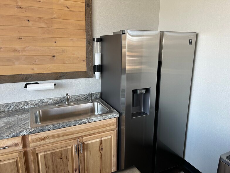 More Photos Of 5545 W 56th Ave, Arvada Light Distribution For Lease