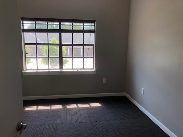 More Photos Of 11603 Newcastle Ave, Baton Rouge Office For Lease