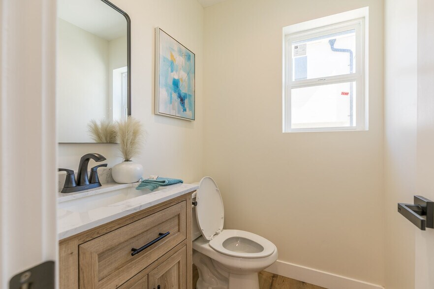 More Photos Of 837 S 47th St, San Diego Apartments For Sale