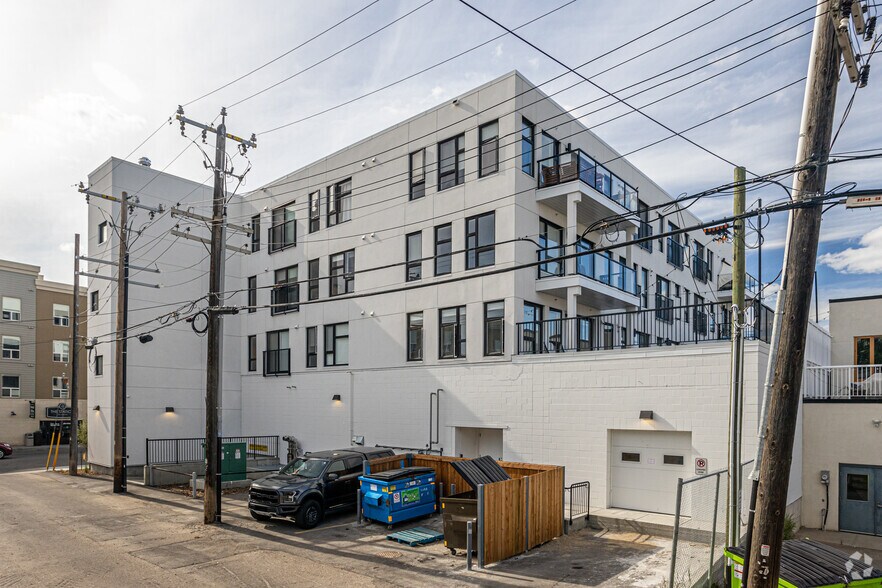 More Photos Of 8015 102 St NW, Edmonton Apartments For Lease