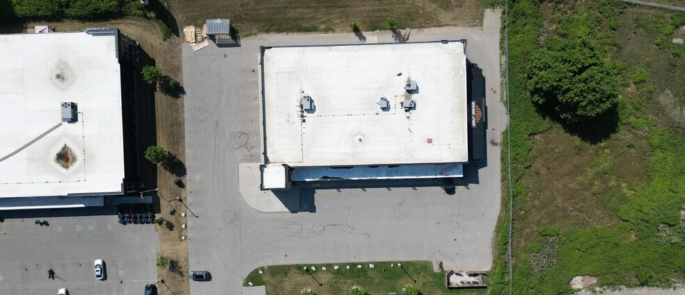 Primary Photo Of 310 Holiday Inn Dr, Cambridge Auto Dealership For Sale