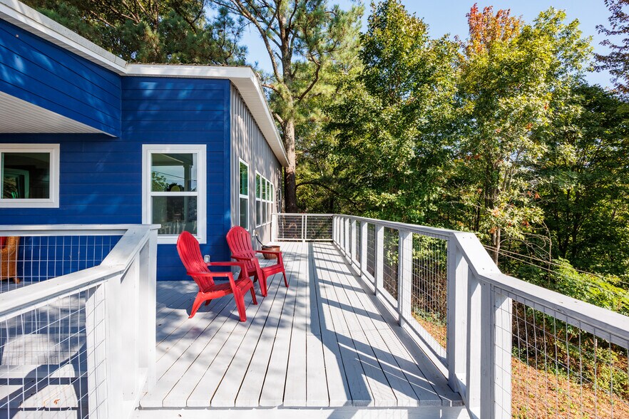 More Photos Of 21588 HWY 71, Winslow General Retail For Sale