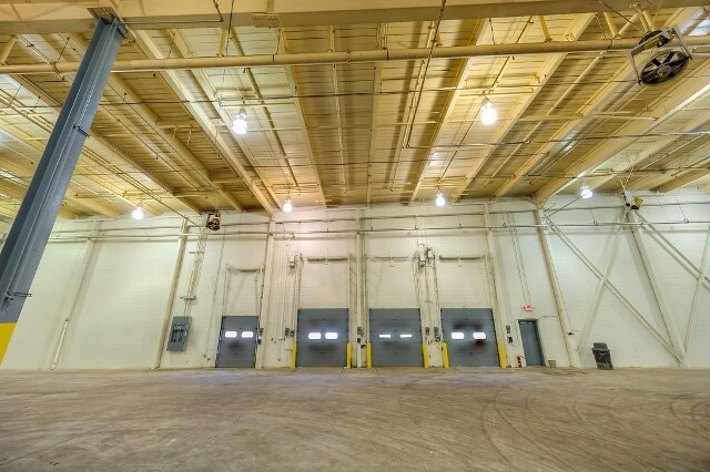 More Photos Of 901 Fontaine Rd, Phenix City Warehouse For Lease