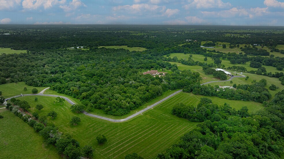 More Photos Of 40693 Center Hill Road, Hempstead Specialty For Sale