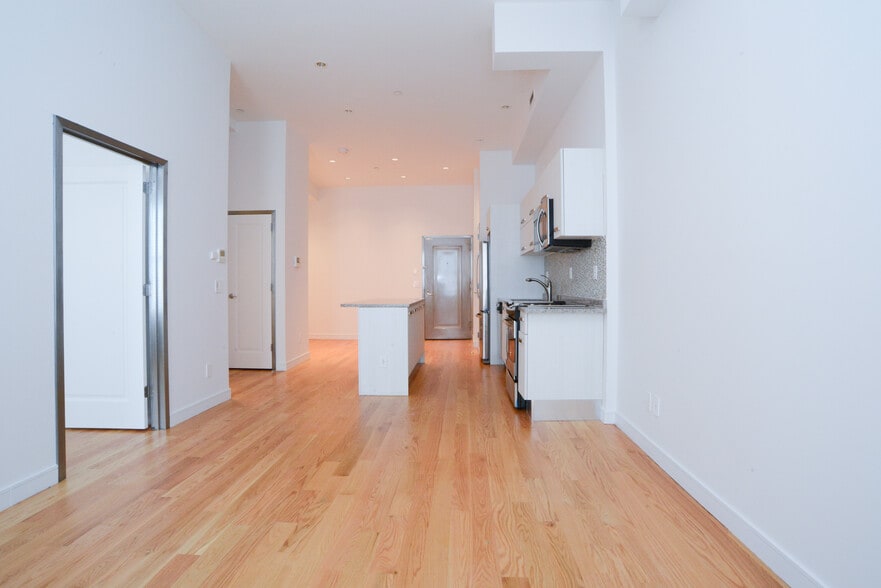 More Photos Of 114-116 Greenpoint Ave, Brooklyn Apartments For Sale
