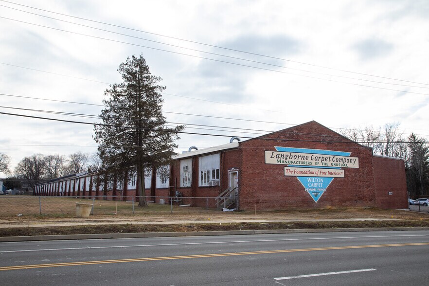 More Photos Of 201 W Lincoln Hwy, Penndel Manufacturing For Sale