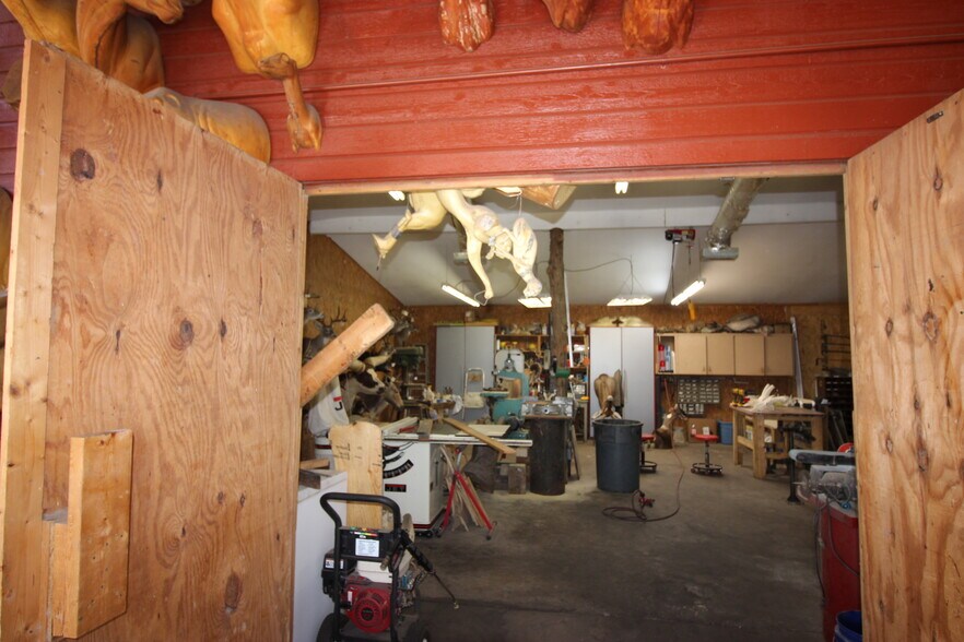 More Photos Of 219 E Main St, Lewisville Storefront Retail Office For Sale