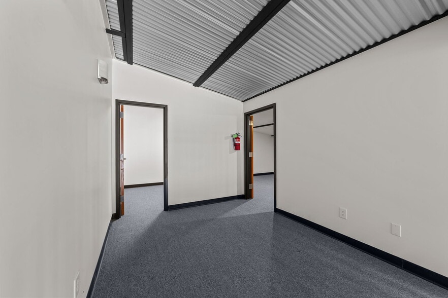 More Photos Of 1840 S Madison St, Whiteville Freestanding For Lease