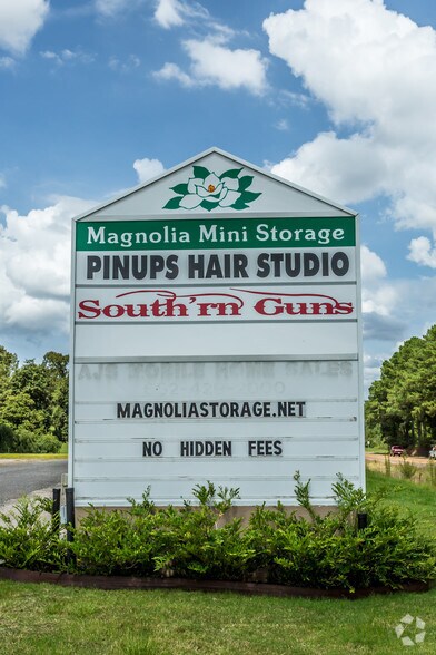 More Photos Of 3001 Highway 51, Nesbit Service Station For Lease