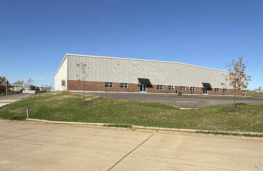 Primary Photo Of 56 Cooperative Way, Wright City Warehouse For Lease