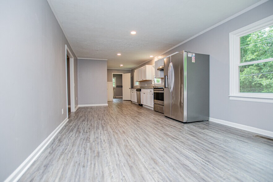 More Photos Of 2932 US-27, Buchanan Office For Sale