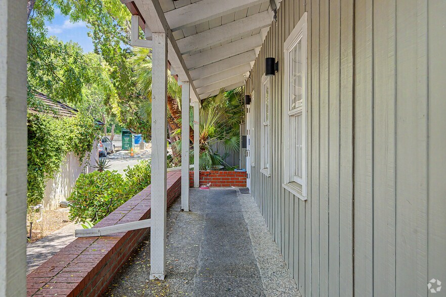 More Photos Of 14554 Big Basin Way, Saratoga Storefront Retail Office For Lease