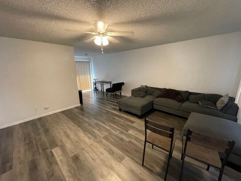 More Photos Of 3871 Ryde Ave, Stockton Apartments For Sale