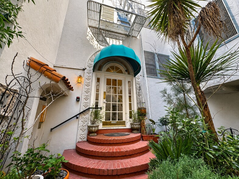 More Photos Of 1142 McKinley Ave, Oakland Apartments For Sale
