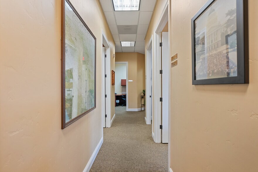 More Photos Of 829 San Benito St, Hollister Office For Sale