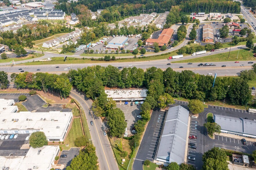 More Photos Of 5105 Reagan Dr, Charlotte Storefront Retail Office For Sale