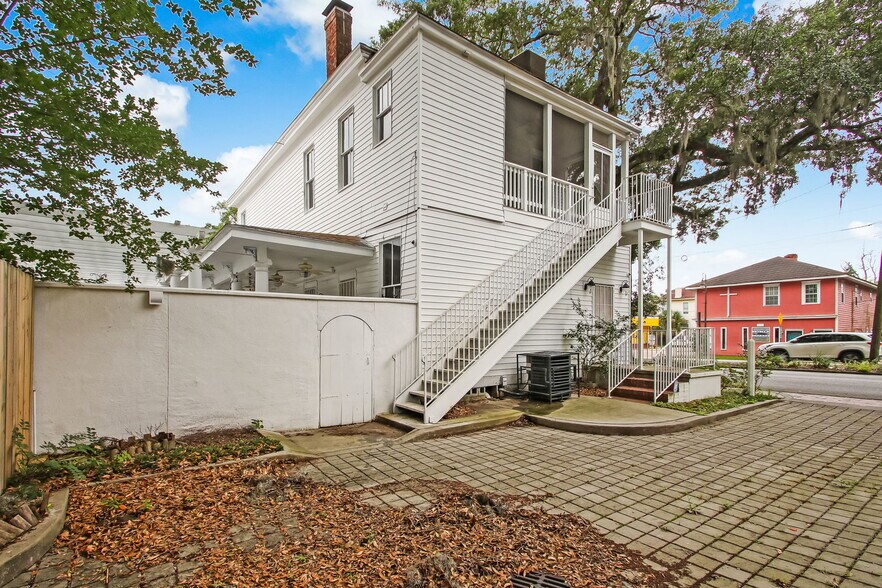 More Photos Of 422 W 43rd St, Savannah Storefront Retail Office For Sale