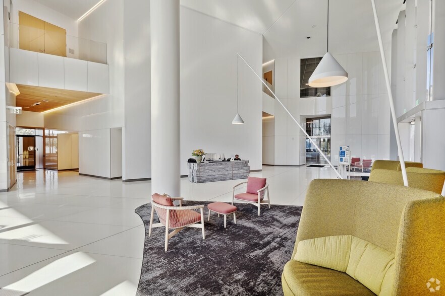 More Photos Of 700 Gateway Blvd, South San Francisco Unknown For Lease