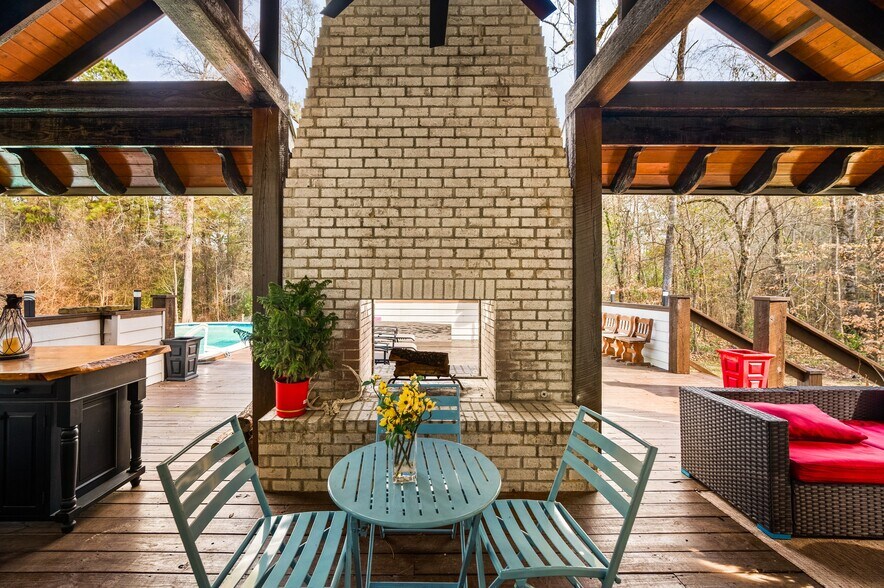 More Photos Of 54 Indian Creek Rd, Woodworth General Retail For Sale