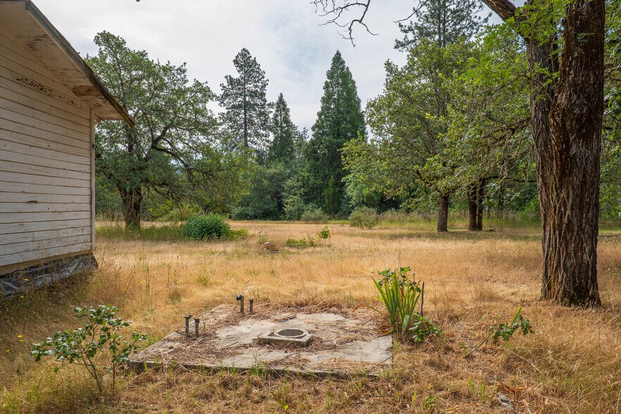 More Photos Of 33105 Redwood Hwy, Cave Junction Land For Sale