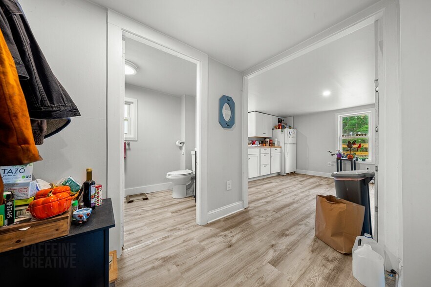 More Photos Of 15 South St, Freeport Apartments For Sale