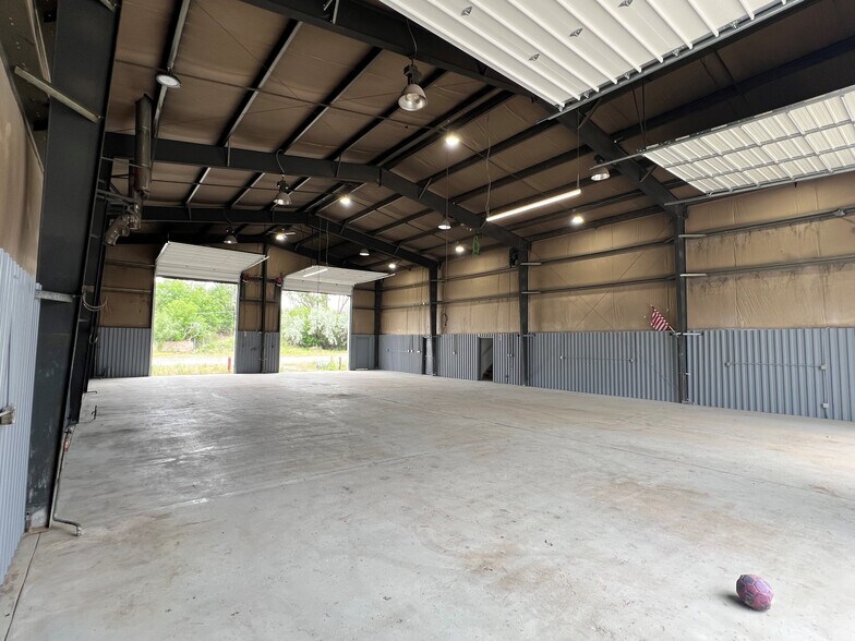 More Photos Of 650 W 4100 S, Salt Lake City Contractor Storage Yard For Lease