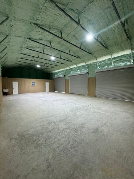 More Photos Of 1100 County Road 108, Hutto Warehouse For Lease