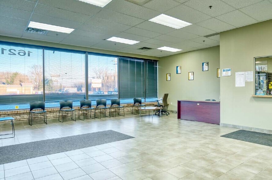 More Photos Of 1551-1623 S Woodland Ave, Michigan City Office For Sale
