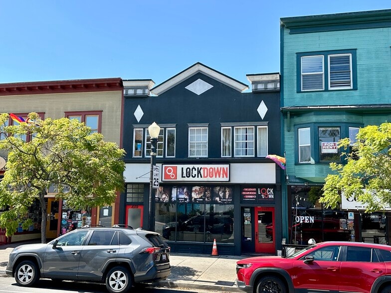 More Photos Of 1037-1039 University Ave, San Diego Storefront For Sale