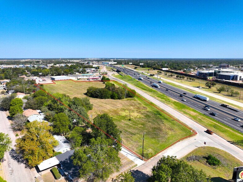 More Photos Of SWC Interstate Highway 35E & East Crestview Drive, Lacy-Lakeview Land For Sale