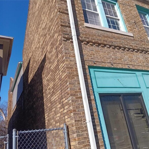 More Photos Of 4341 Shreve Ave, Saint Louis Storefront Retail Residential For Sale