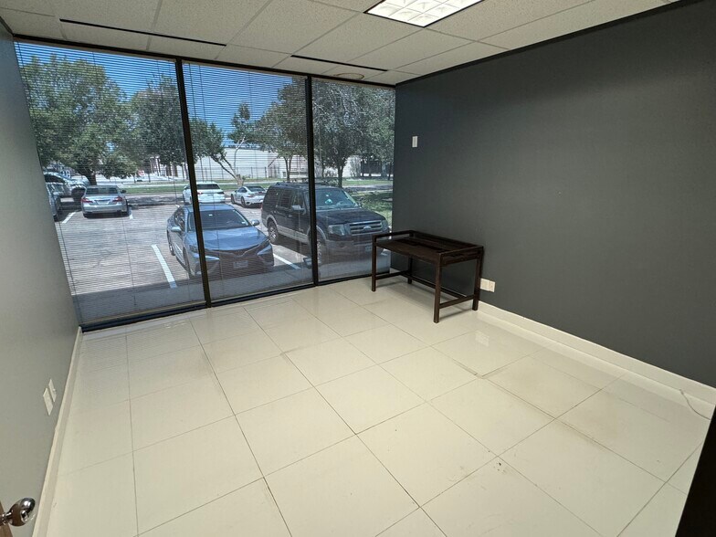 More Photos Of 1220 Blalock Rd, Houston Office For Lease