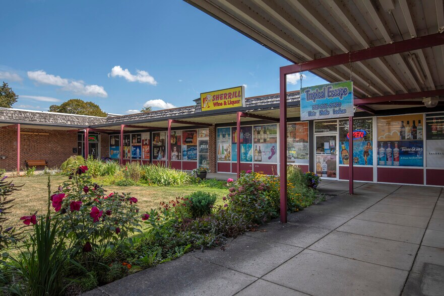 More Photos Of 600-606 Sherrill Rd, Sherrill Storefront For Sale