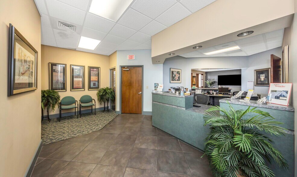 More Photos Of 2346 Drew St, Clearwater Office For Sale