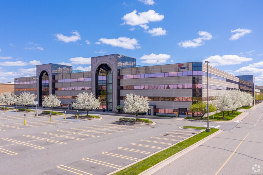 Primary Photo Of 17290-17800 N Laurel Park Dr, Livonia Office For Lease