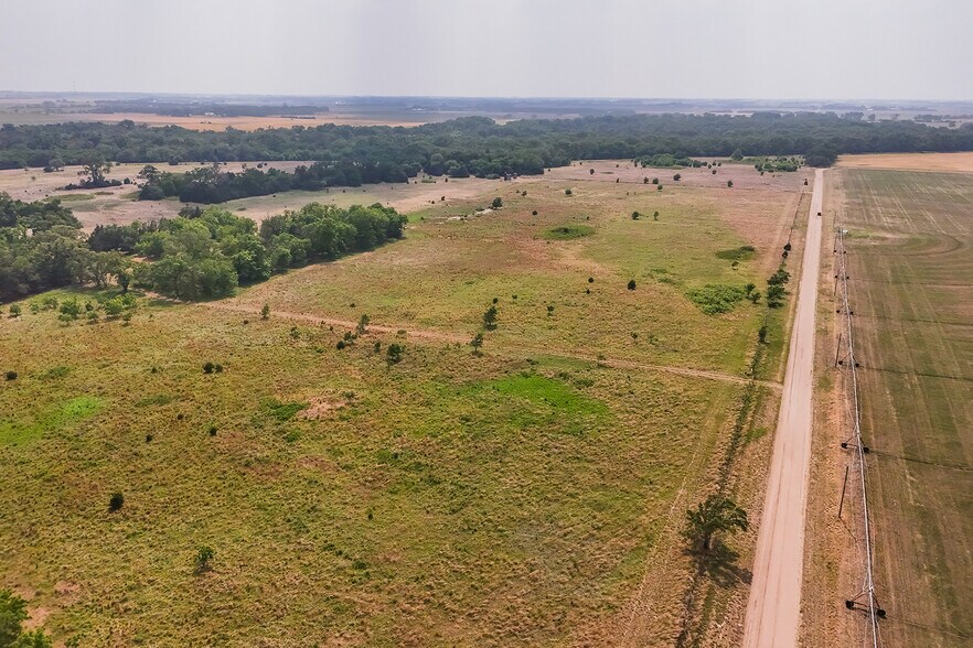 More Photos Of 9111 Long View Road, Burrton Land For Sale