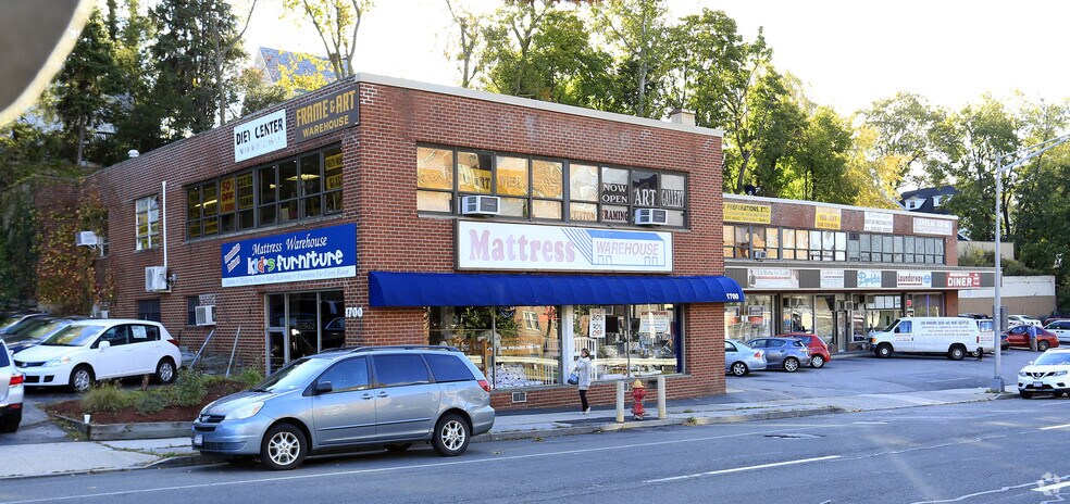 More Photos Of 1686-1700 Central Park Ave, Yonkers Storefront Retail Office For Lease