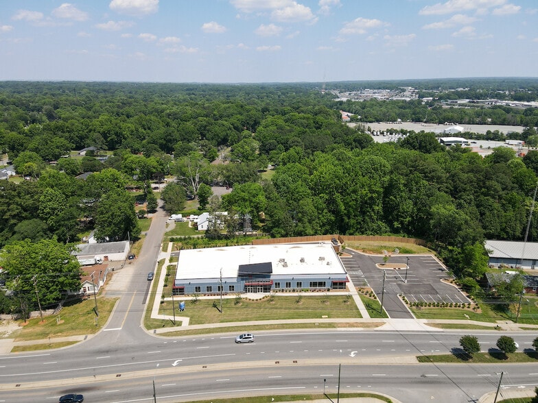 More Photos Of 4348 Statesville Rd, Charlotte Flex For Lease