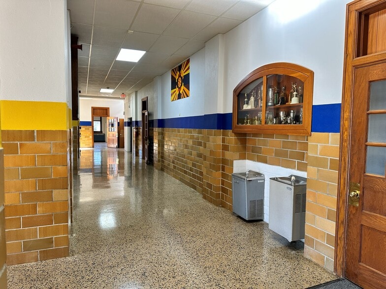 More Photos Of 210 W 7th Ave, Ashland Schools For Sale