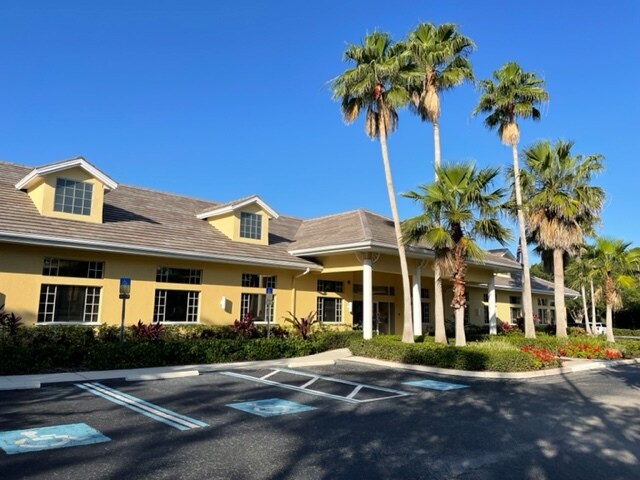 More Photos Of 6015 Resource Ln, Lakewood Ranch Office For Lease