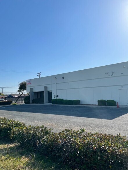 Primary Photo Of 1936 W 135th St, Gardena Warehouse For Lease