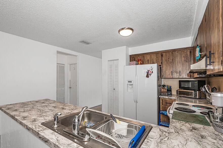 More Photos Of 3960 NW 110th Ave, Coral Springs Multifamily For Sale