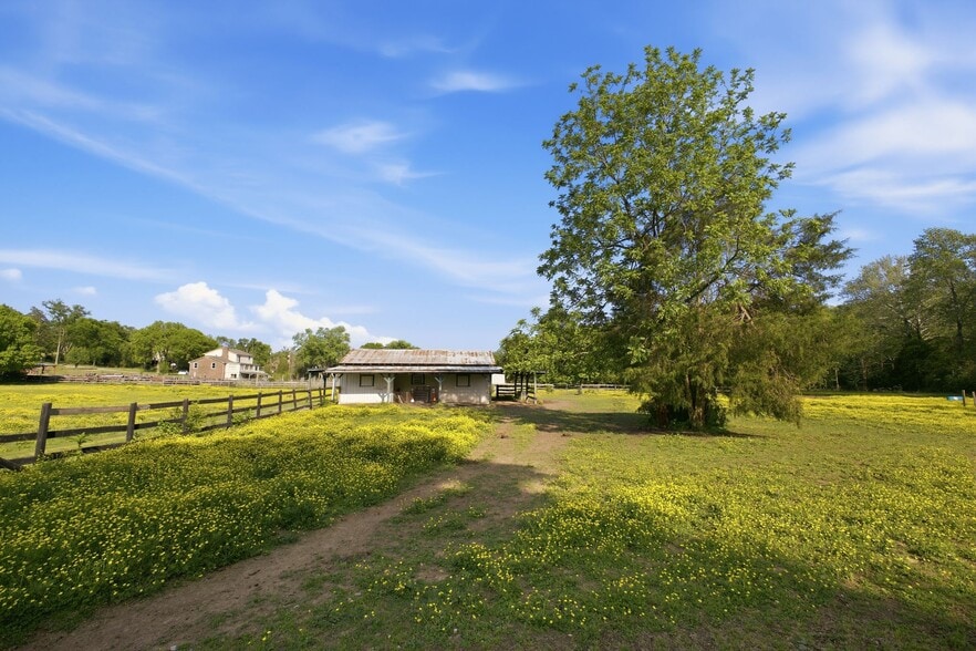 More Photos Of 6515 Holt Rd, Nashville Specialty For Sale