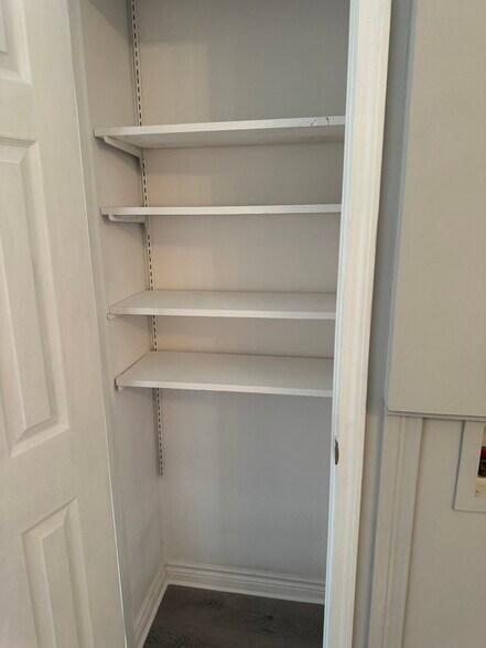 More Photos Of 2302 45th St, Galveston Office For Lease