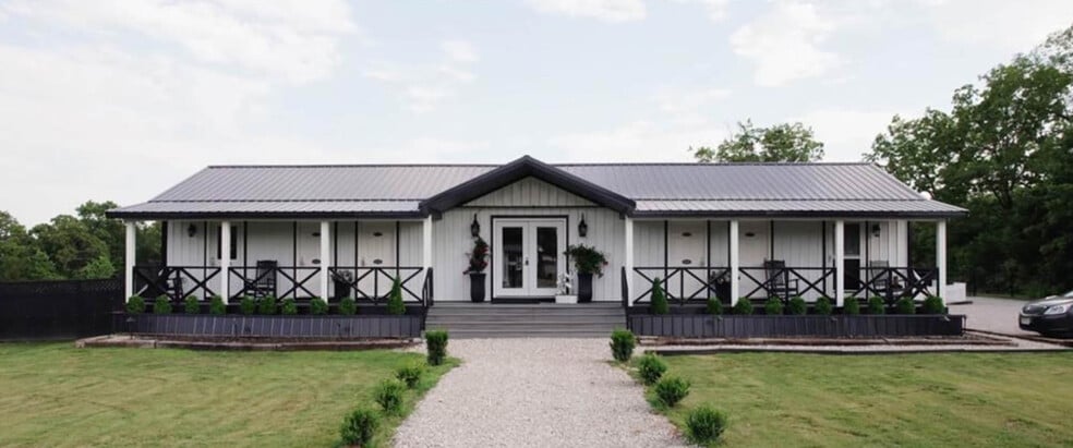 More Photos Of 28820 U.S. Rte 66, Lebanon Specialty For Sale